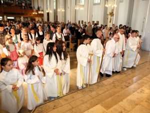 VELIK BROJ HRVATA OKUPIO SE U SINDELFINGENU: Na proslavi zaštitnice Gospe Velikog hrvatskog krsnog zavjeta