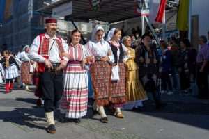 (FOTO) ODUŠEVILI SU: Hrvati iz Stuttgarta sudjelovali na 176. Cannstatter Wasenau