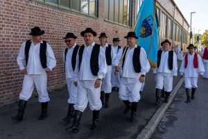 (FOTO) ODUŠEVILI SU: Hrvati iz Stuttgarta sudjelovali na 176. Cannstatter Wasenau