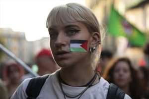 VELIKI BROJ LJUDI IZAŠAO NA ULICE: Prosvjedi u Italiji i Grčkoj u znaku potpore Palestincima