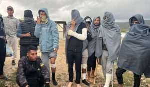 NOVE OPTUŽBE IZ BiH: Migranti smješteni u prihvatnom centru kod Bihaća žale se da ih hrvatski policajci tuku pri pokušaju prelaska granice Migranti (ILUSTRACIJA) / Foto: Anadolu