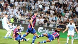 JADRANSKI DERBI NA RUJEVICI: Rijeka savladala Hajduk pogotkom iz jedanaesterca i zasjela na vrh ljestvice HNL-a