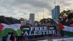 UZ ŠVICARSKO DOPUŠTENJE: Stotine ljudi u Ženevi na skupu solidarnosti s Palestinom UZ ŠVICARSKO DOPUŠTENJE: Stotine ljudi u Ženevi na skupu solidarnosti s Palestinom