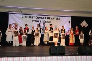 "LIJEPO LI JE HRVAT BITI, MAJKO HVALA TI": Čuvari hrvatske etno baštine okupili se u Filderstadtu