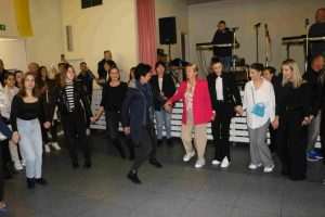 (FOTO) VELIKO SLAVLJE U WIESBADENU: Na Mladu misu fra Nikole Livaje stigao velik broj vjernika iz Wiesbadena, Frankfurta, Mainza i okolice (FOTO) VELIKO SLAVLJE U WIESBADENU: Na Mladu misu fra Nikole Livaje stigao velik broj vjernika iz Wiesbadena, Frankfurta, Mainza i okolice