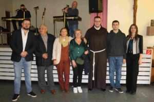 (FOTO) VELIKO SLAVLJE U WIESBADENU: Na Mladu misu fra Nikole Livaje stigao velik broj vjernika iz Wiesbadena, Frankfurta, Mainza i okolice (FOTO) VELIKO SLAVLJE U WIESBADENU: Na Mladu misu fra Nikole Livaje stigao velik broj vjernika iz Wiesbadena, Frankfurta, Mainza i okolice