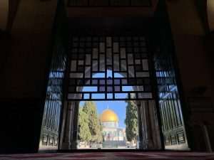 JERUZALEM: Izraelska policija uvela starosna ograničenja muslimanskim vjernicima za ulazak u džamiju Al-Aksa JERUZALEM: Izraelska policija uvela starosna ograničenja muslimanskim vjernicima za ulazak u džamiju Al-Aksa