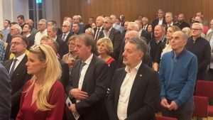 DÜSSELDORF: Na svečanu proslavu važnih hrvatskih obljetnica stigli mnogi gosti i uglednici iz Hrvatske, Njemačke i EU DÜSSELDORF: Na svečanu proslavu važnih hrvatskih obljetnica stigli mnogi gosti i uglednici iz Hrvatske, Njemačke i EU