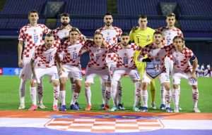 HRVATSKA IZBORILA EURO: Pogotkom Ante Budimira "Vatreni" savladali Armeniju i osigurali nastup na EP u Njemačkoj HRVATSKA IZBORILA EURO: Pogotkom Ante Budimira "Vatreni" savladali Armeniju i osigurali nastup na EP u Njemačkoj