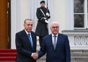 TURSKI PREDSJEDNIK STIGAO U BERLIN: Njemački predsjednik Steinmeier primio Erdogana u palači Bellevue