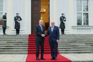 TURSKI PREDSJEDNIK STIGAO U BERLIN: Njemački predsjednik Steinmeier primio Erdogana u palači Bellevue