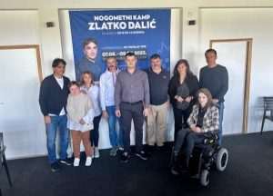 ZLATKO DALIĆ U LIVNU: Uručene donacije prikupljenje na humanitarno glazbenom-sportskom spektaklu