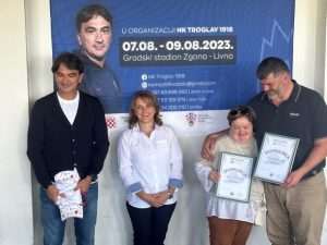 ZLATKO DALIĆ U LIVNU: Uručene donacije prikupljenje na humanitarno glazbenom-sportskom spektaklu