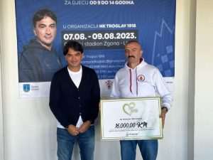 ZLATKO DALIĆ U LIVNU: Uručene donacije prikupljenje na humanitarno glazbenom-sportskom spektaklu