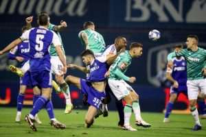 DERBI BEZ POBJEDNIKA: Borbenu utakmicu Dinamo i Hajduka odigrali bez pogodaka DERBI BEZ POBJEDNIKA: Borbenu utakmicu Dinamo i Hajduka odigrali bez pogodaka