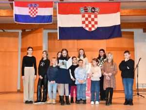 RAVENSBURG: Uspješna proslava blagdana Svetog Nikole u organizaciji HKZ “Mala Gospa“ i HNK Ravensburg RAVENSBURG: Uspješna proslava blagdana Svetog Nikole u organizaciji HKZ “Mala Gospa“ i HNK Ravensburg
