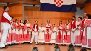 RAVENSBURG: Uspješna proslava blagdana Svetog Nikole u organizaciji HKZ “Mala Gospa“ i HNK Ravensburg RAVENSBURG: Uspješna proslava blagdana Svetog Nikole u organizaciji HKZ “Mala Gospa“ i HNK Ravensburg
