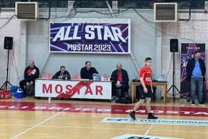 RUKOMETNI SPEKTAKL U MOSTARU: Marino Marić doputovao iz Stuttgarta kako bi sa prijateljima pomogao svom bivšem klubu u daljnjoj popularizaciji rukometa u Mostaru