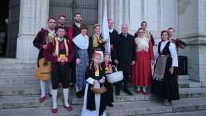 10. OBLJETNICA FESTE SVETOG VLAHA U BRUXELLESU: Dubrovčani i prijatelji Dubrovnika proslavili Festu sv. Vlaha uz puštanje bijelih golubica kao simbola slobode i mira