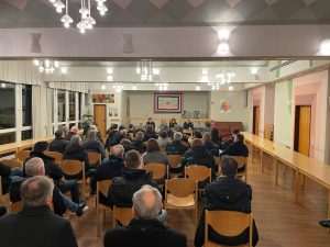 DÜSSELDORF/ESSEN: Dr. Ante Nazor ukazao na pokušaje krivotvorenja povijesti u ratu u BiH DÜSSELDORF/ESSEN: Dr. Ante Nazor ukazao na pokušaje krivotvorenja povijesti u ratu u BiH