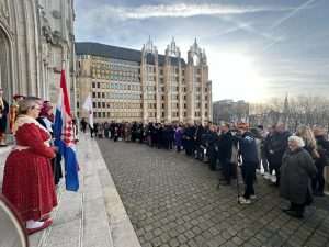 10. OBLJETNICA FESTE SVETOG VLAHA U BRUXELLESU: Dubrovčani i prijatelji Dubrovnika proslavili Festu sv. Vlaha uz puštanje bijelih golubica kao simbola slobode i mira