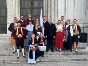 10. OBLJETNICA FESTE SVETOG VLAHA U BRUXELLESU: Dubrovčani i prijatelji Dubrovnika proslavili Festu sv. Vlaha uz puštanje bijelih golubica kao simbola slobode i mira