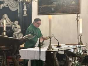 10. OBLJETNICA FESTE SVETOG VLAHA U BRUXELLESU: Dubrovčani i prijatelji Dubrovnika proslavili Festu sv. Vlaha uz puštanje bijelih golubica kao simbola slobode i mira