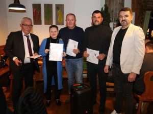 ZAKLJUČILI USPJEŠNU GODINU: Na domjenku Hrvatske kulturne zajednice Calw okupilo se stotinjak članova