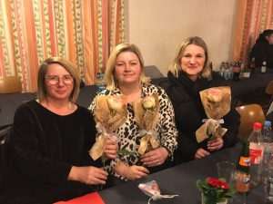 (FOTO) KOTORVAROŠANI U STUTTGARTU: Na fešti proslavili 10. obljetnicu udruge i pomolili se za svog iznenada preminulog člana (FOTO) KOTORVAROŠANI U STUTTGARTU: Na fešti proslavili 10. obljetnicu udruge i pomolili se za svog iznenada preminulog člana
