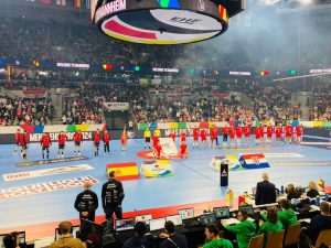 (FOTO) RAPSODIJA U MANNHEIMU: Razigrana Hrvatska pregazila Španjolsku uz bučnu podršku hrvatskih navijača