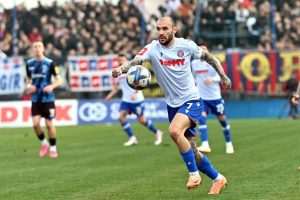 HNL: U susretu s nizom dvojbenih sudačkih odluka, Varaždin i Hajduk odigrali 1:1