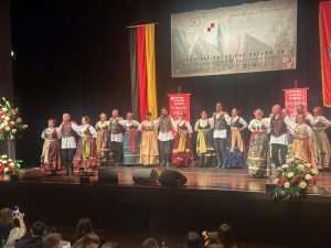 (FOTO) VELIČANSTVENA PROSLAVA S KLAPOM INTRADE: Hrvati u Balingenu slavili pod geslom „50 godina vjerni Bogu i hrvatskome rodu“  