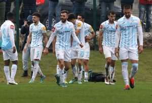 RJEKA IZBORILA POLUFINALE KUPA: Fenomenalan pogodak Nike Galešića iz slobodnog udarca RJEKA IZBORILA POLUFINALE KUPA: Fenomenalan pogodak Nike Galešića iz slobodnog udarca