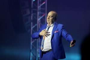 SLAVLJENIČKI KONCERT NA VIŠNJIKU: Mladen Grdović u svom Zadru obilježio 45 godina svoje karijere