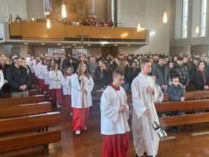 ZAVRŠENA DVODNEVNA PROSLAVA 50. GODIŠNJICE HKZ BALINGEN-EBINGEN: Biskup Pero Sudar poručio hrvatskim iseljenicima “Lijepo je biti Hrvat, unatoč svim poteškoćama!“