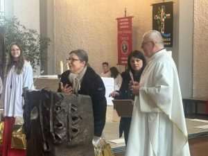 ZAVRŠENA DVODNEVNA PROSLAVA 50. GODIŠNJICE HKZ BALINGEN-EBINGEN: Biskup Pero Sudar poručio hrvatskim iseljenicima “Lijepo je biti Hrvat, unatoč svim poteškoćama!“