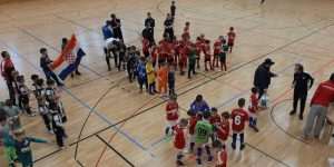OPET NA POBJEDNIČKOM POSTOLJU: U-8 momčad Croatije München osvojila prvo mjesto na turniru u Olympiadorfu OPET NA POBJEDNIČKOM POSTOLJU: U-8 momčad Croatije München osvojila prvo mjesto na turniru u Olympiadorfu
