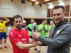 CRO SOCCER CUP ZRINSKOG: Momčadi „Martinsee“ i „Eis Mia“ pobjednici dvodnevnog malonogometnog turnira u Heusenstammu CRO SOCCER CUP ZRINSKOG: Momčadi „Martinsee“ i „Eis Mia“ pobjednici dvodnevnog malonogometnog turnira u Heusenstammu
