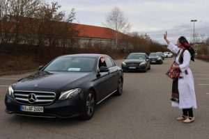 NEKI SU PUTOVALI I DO 300 KILOMETARA: Hercegovački običaji i Mercedesi na snimanju spota u Njemačkoj