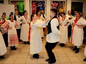 STUTTGART: Otvorena je izložba radova učenika hrvatske nastave