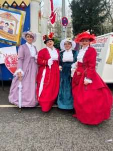 OKO 500.000 LJUDI U MAINZU: U popularnoj karnevalskoj povorci Rosenmontag Hrvati privlačili pozornost i pozivali na "čašu vina i knjigu"
