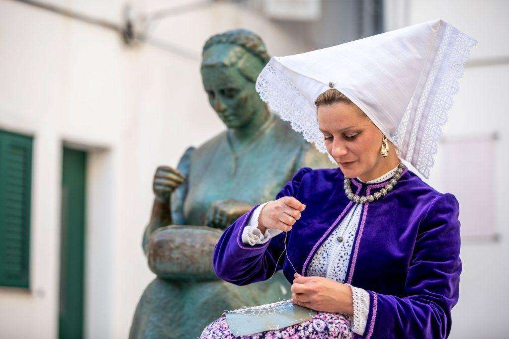 Paška čipka / Foto: Julien Duval