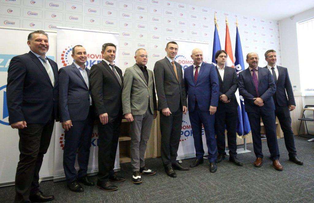 Na fotografiji Željko Lacković, Nenad Matić, Goran Jelić, Zlatko Hasanbegović, Ivan Penava, Mislav Kolakušić, Ivan Vilibor Sinčić, Ivan Lovrinović, i Hrvoje Janči / Foto: Hina