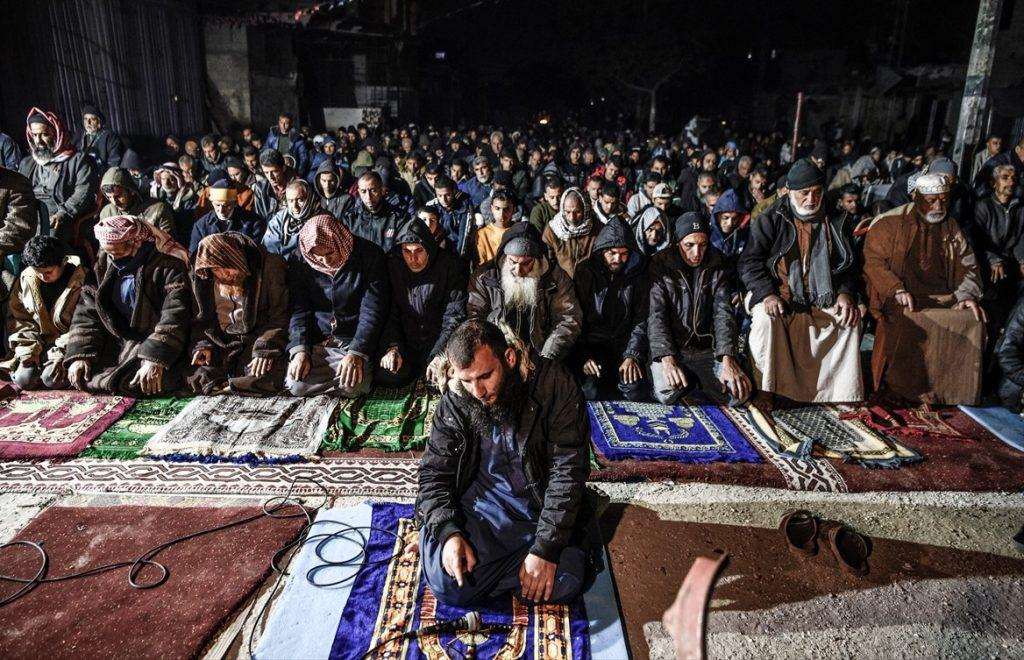 Ramazan u Gazi - prva teravija na ruševinama džamije / Foto: Anadolu