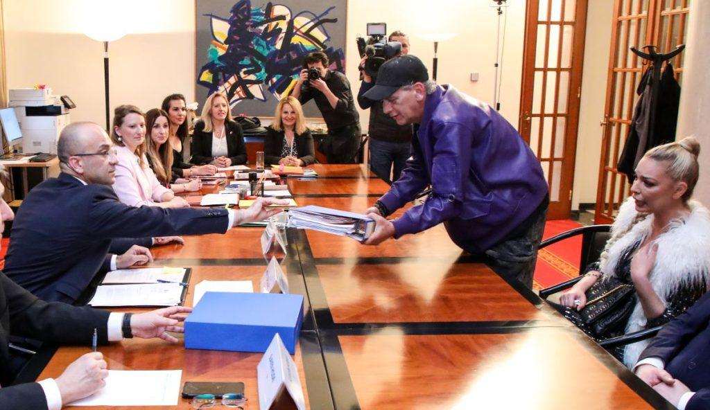 Ava Karabatić predala listu DIP-u / Foto: Hina