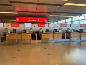 AUSTRIJA SE SUOČAVA S VELIKIM ŠTRAJKOM: Pogođeno 52.000 putnika, radnici traže povećanje plaća za 27 posto zračna luka Beč, austrian airlines