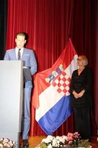 DODJELA NAGRADA VEČERNJAKOVA DOMOVNICA 2023.: U Bad Homburgu se susrela Domovina i iseljeništvo DODJELA NAGRADA VEČERNJAKOVA DOMOVNICA 2023.: U Bad Homburgu se susrela Domovina i iseljeništvo