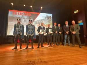 VEČERNJAKOVA DOMOVNICA 2024. U BAD HOMBURGU: Svečanu dodjelu nagrada u nekadašnjoj ljetnoj rezidenciji cara Wilhelma II. pratilo više od 400 uzvanika VEČERNJAKOVA DOMOVNICA 2024. U BAD HOMBURGU: Svečanu dodjelu nagrada u nekadašnjoj ljetnoj rezidenciji cara Wilhelma II. pratilo više od 400 uzvanika