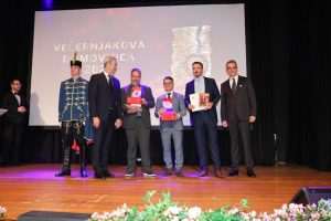 VELIKA FOTOGALERIJA SA SVEČANE DODJELE VEČERNJAKOVE DOMOVNICE: Domovina, hrvatsko iseljeništvo i prijatelji u Bad Homburgu
