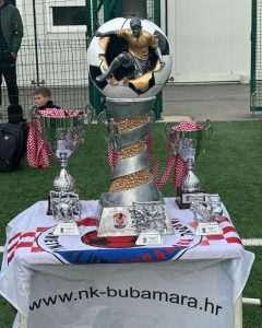 USPJEŠAN POSJET DOMOVINI: Mladi U-10 nogometaši Croatije München nastupili na turniru NK Bubamara Prečko USPJEŠAN POSJET DOMOVINI: Mladi U-10 nogometaši Croatije München nastupili na turniru NK Bubamara Prečko